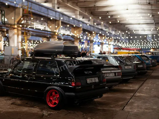 2014 Volkswagen Golf Premium — Tramer Kaydı Düşük — fotoğraf 2