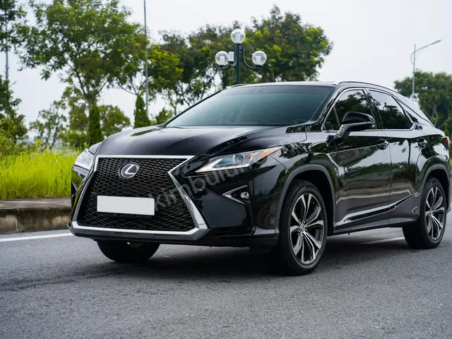 2016 Lexus ES Urban — Garaj Aracı — fotoğraf 2