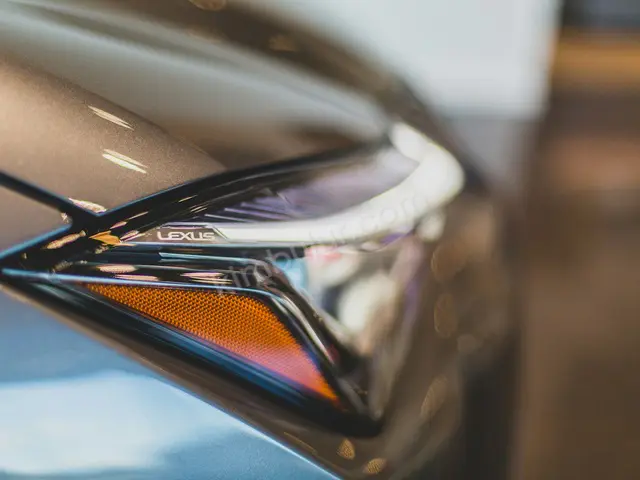 2017 Lexus UX Urban — Masrafsız — fotoğraf 2
