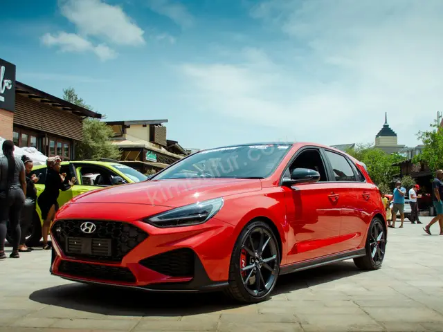 2025 Hyundai Accent Blue Style — Tramer Kaydı Düşük — fotoğraf 3