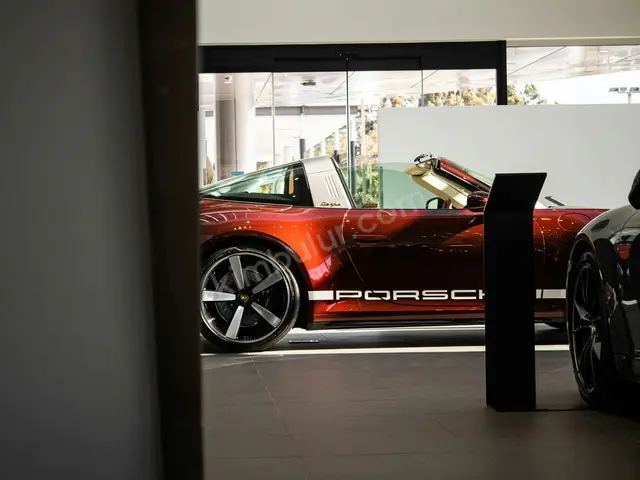 2011 Porsche Prestige — İlk Elden
