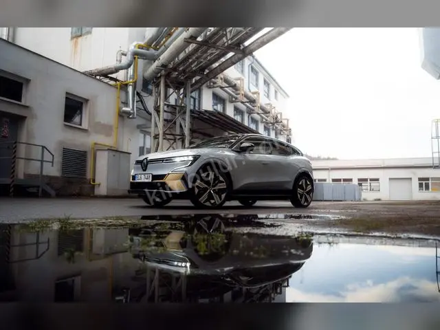 2018 Renault Megane Executive — Garaj Aracı — fotoğraf 2