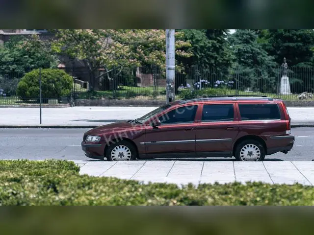 2024 Volvo S90 Prestige — Tramer Kaydı Düşük — fotoğraf 3