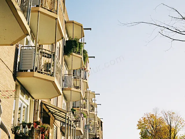 Akçakale Merkezi Konumda Kiralık Bina — fotoğraf 3