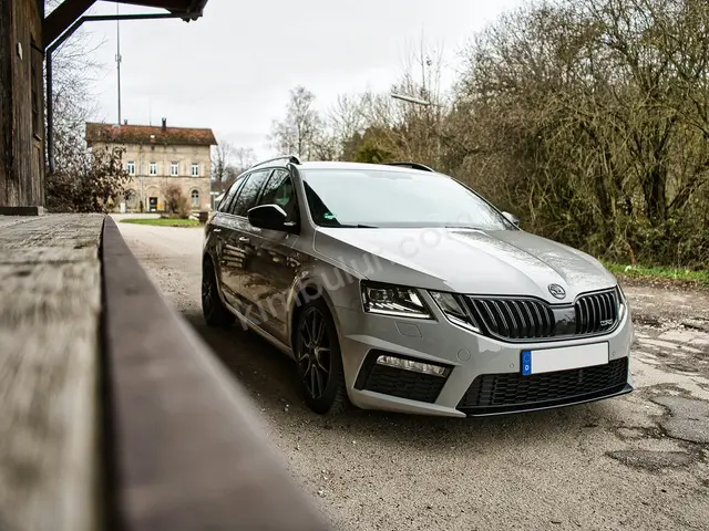 2012 Skoda Karoq Sport — Masrafsız — fotoğraf 3
