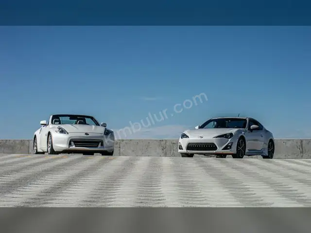 2011 Nissan GT-R Elite — Garaj Aracı — fotoğraf 3
