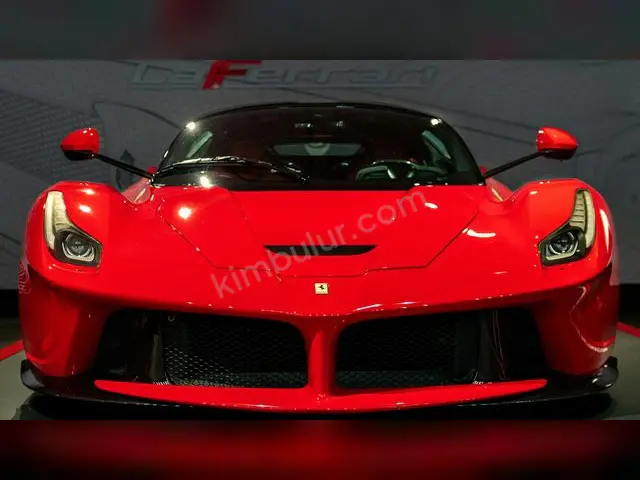 2020 Ferrari 812 Comfort — Ekspertiz Raporlu