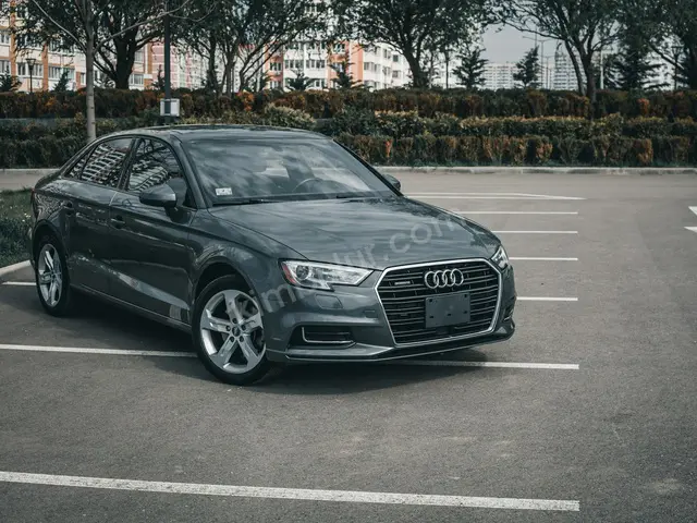 2017 Audi e-tron GT Sport — Bakımları Yeni — fotoğraf 2