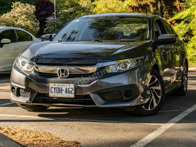 2010 Honda City Premium — Masrafsız — fotoğraf 2