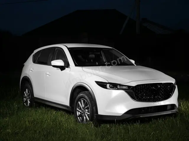 2018 Mazda Mazda 3 Comfort — Değişensiz — fotoğraf 2