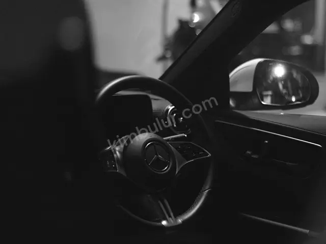 2024 Mercedes-Benz SL Design — Değişensiz