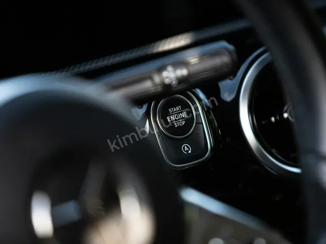 2015 Mercedes-Benz EQE Sport — Garaj Aracı — fotoğraf 2