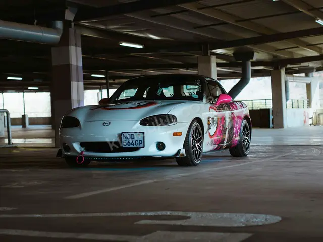 2023 Mazda MX-5 Sport — Tramer Kaydı Düşük — fotoğraf 3