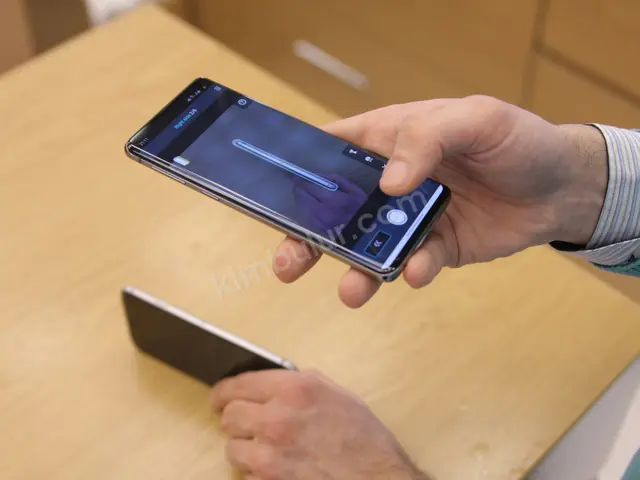 Powerbank · Şehzadeler — Arızalı / Parça, Tüm Aksesuarlarıyla — fotoğraf 3