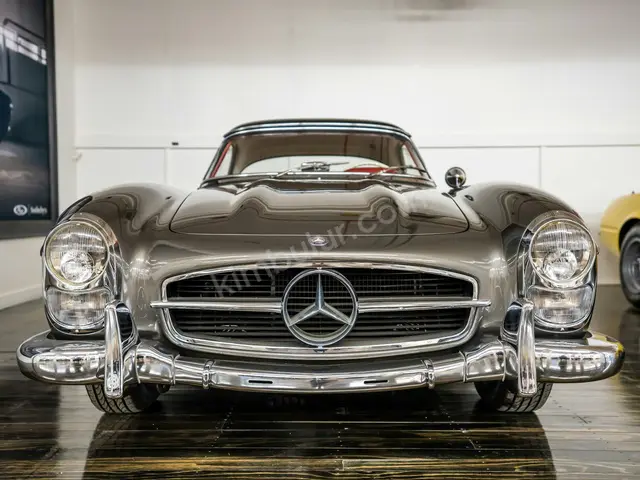 2023 Mercedes-Benz S Serisi Design — Tramer Kaydı Düşük — fotoğraf 3
