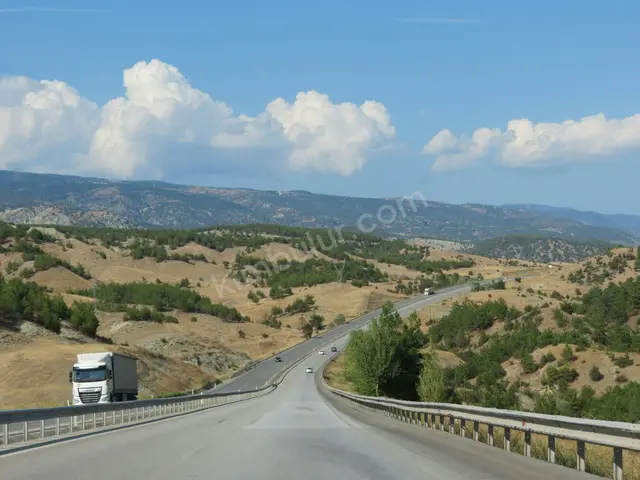 Bolvadin Kamyon & Tır Nakliyesi Hizmeti — Ücretsiz Keşif — fotoğraf 2