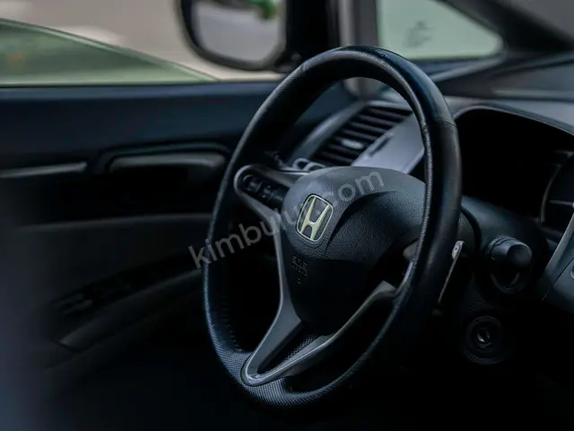 2010 Honda CR-V Urban — Tramer Kaydı Düşük — fotoğraf 3