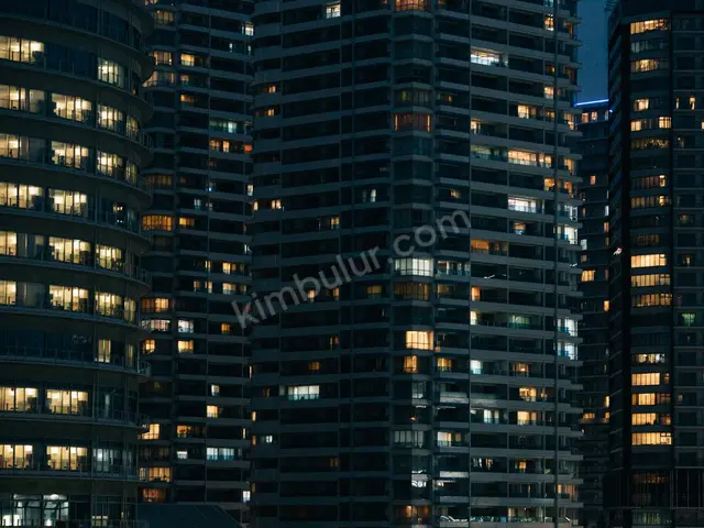 Şehzadeler Merkezi Konumda Devren Satılık Otopark & Garaj — fotoğraf 2