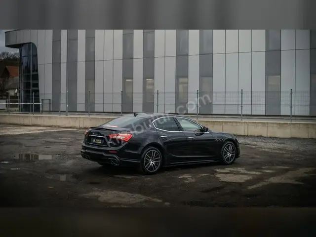 2012 Maserati MC20 Design — Garaj Aracı — fotoğraf 2