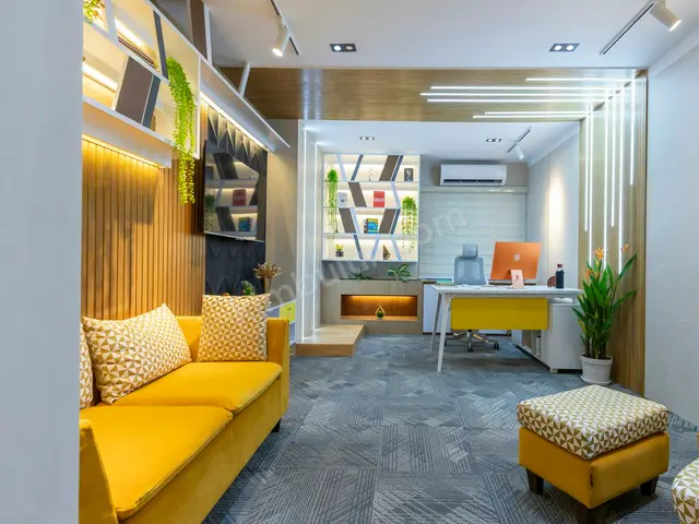 Karasu Okullara Yakın Kiralık İş Hanı Katı