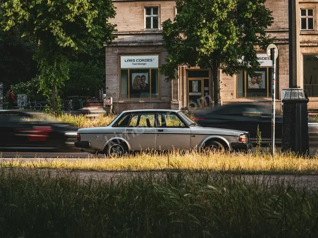 2017 Volvo EX30 Premium — Değişensiz — fotoğraf 4