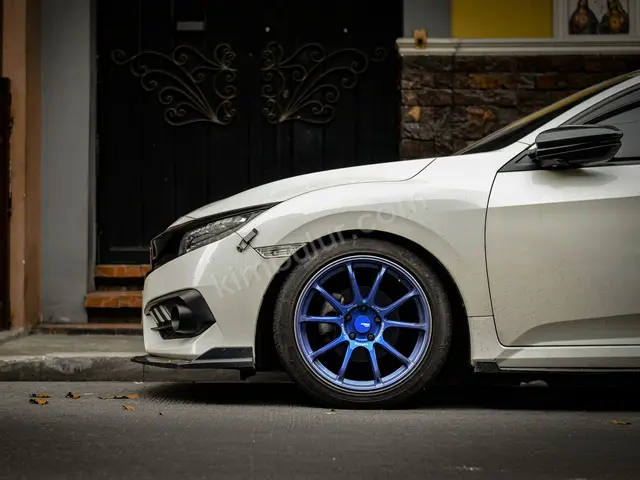 2012 Honda Civic Executive — Garaj Aracı — fotoğraf 3