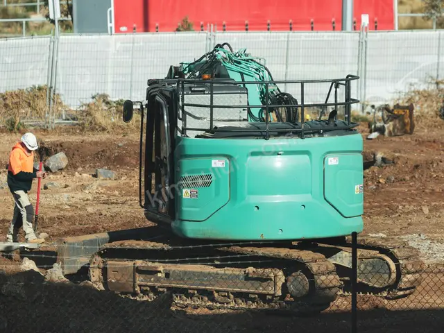2009 Model Delici & Kırıcı — 11.650 Saat