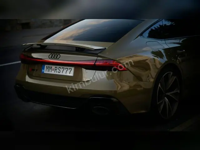 2015 Audi R8 Premium — Bakımları Yeni — fotoğraf 4