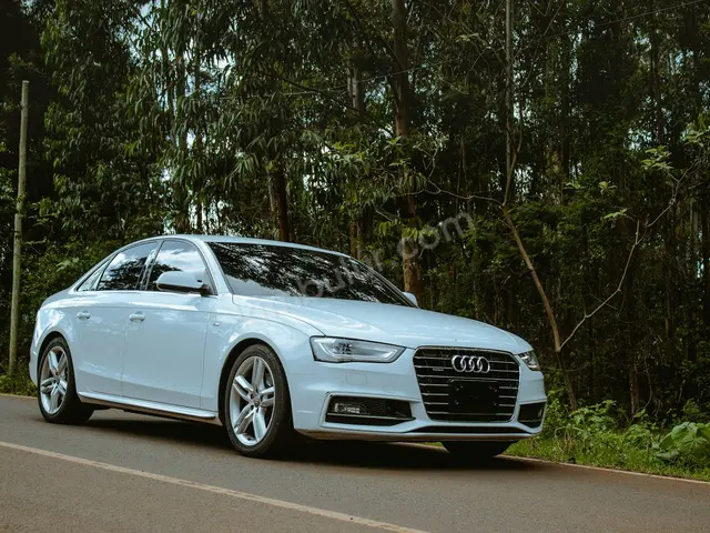2022 Audi A5 Titanium — Garaj Aracı