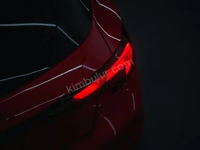 2021 Opel Crossland Titanium — Tramer Kaydı Düşük — fotoğraf 2