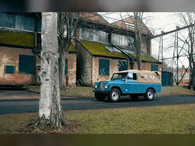 2019 Land Rover Discovery Premium — Tramer Kaydı Düşük