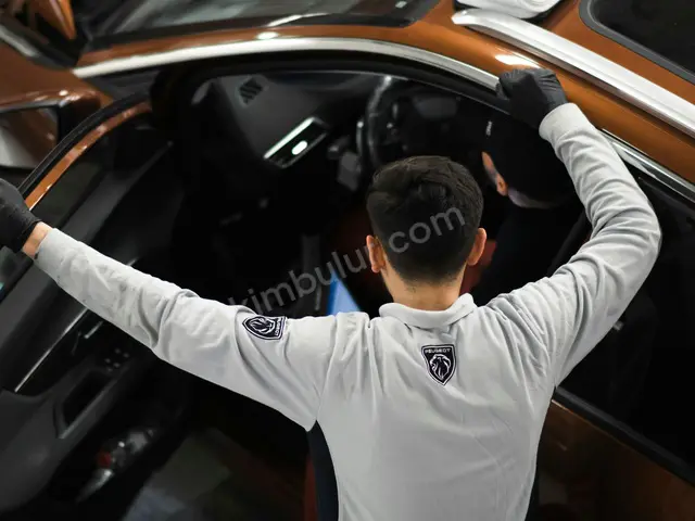 2021 Renault R 19 Elite — Masrafsız — fotoğraf 3