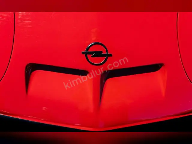 2020 Opel Insignia Style — Garaj Aracı — fotoğraf 3