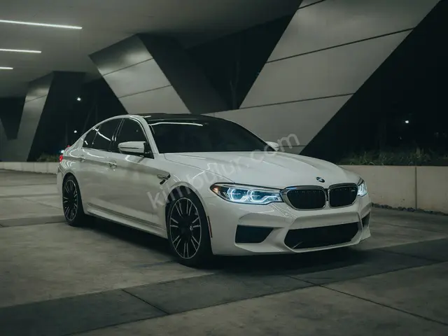 2014 BMW 1 Serisi Titanium — Tramer Kaydı Düşük — fotoğraf 4