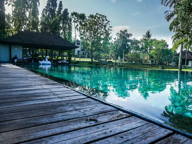 Karabağlar 117 Odalı Satılık Pansiyon — fotoğraf 3