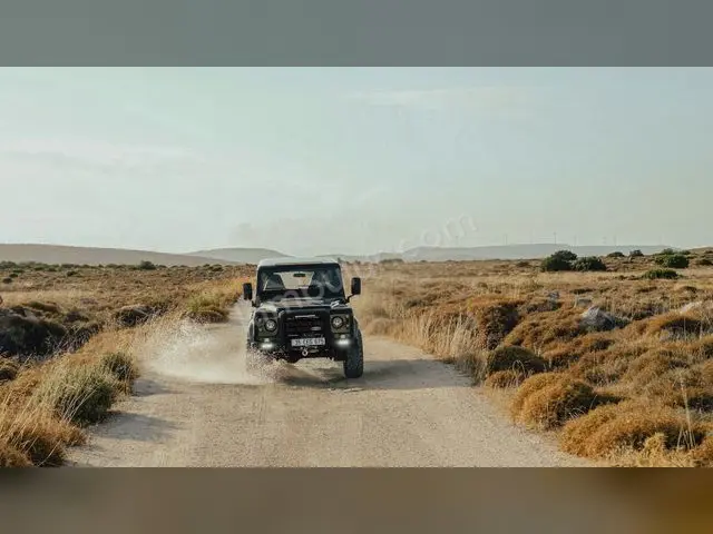 2022 Land Rover Range Rover Velar Prestige — Garaj Aracı — fotoğraf 2