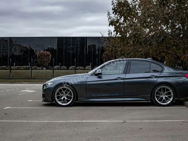2010 BMW Comfort — Az Yakan — fotoğraf 2