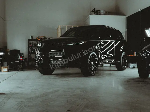 2021 Land Rover Range Rover Velar Urban — Masrafsız — fotoğraf 2