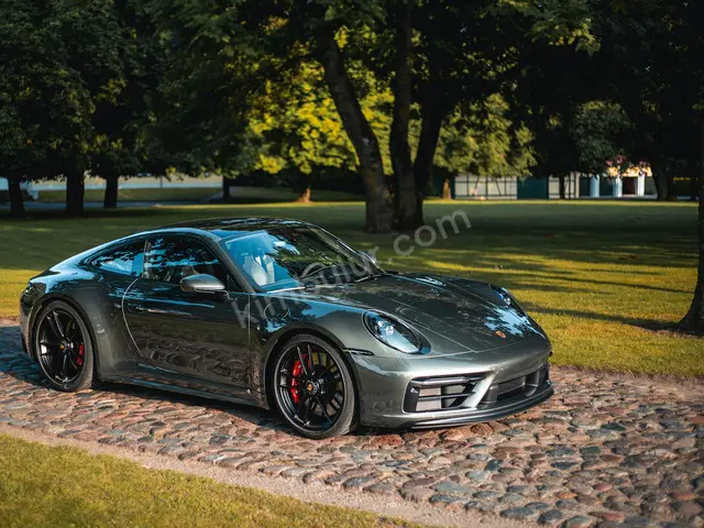 2017 Porsche Prestige — Masrafsız — fotoğraf 2