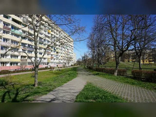 Bayraklı Bakımlı Devren Kiralık Klinik & Muayenehane — fotoğraf 4