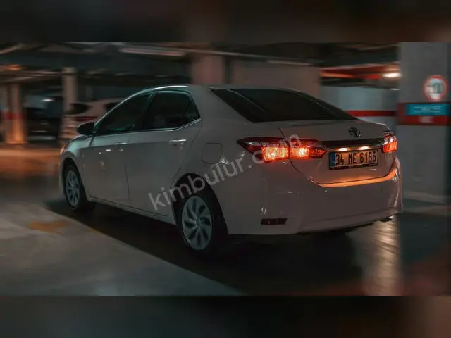 2018 Toyota Camry Elite · Efeler — Masrafsız