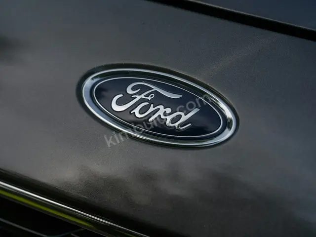2010 Ford Escort Elite — İlk Elden — fotoğraf 2