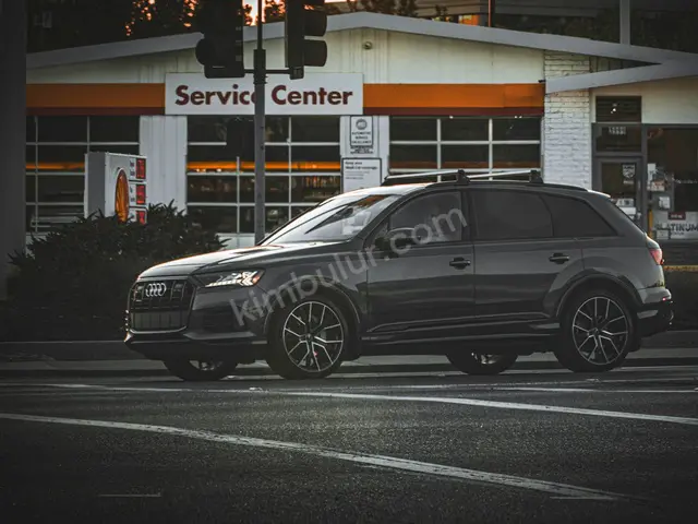 2022 Audi S Serisi Style — Tramer Kaydı Düşük — fotoğraf 2