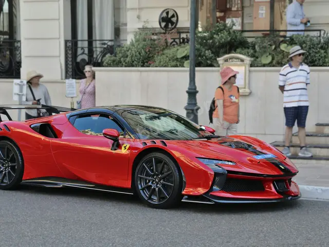 2022 Ferrari California Titanium — Tramer Kaydı Düşük — fotoğraf 3