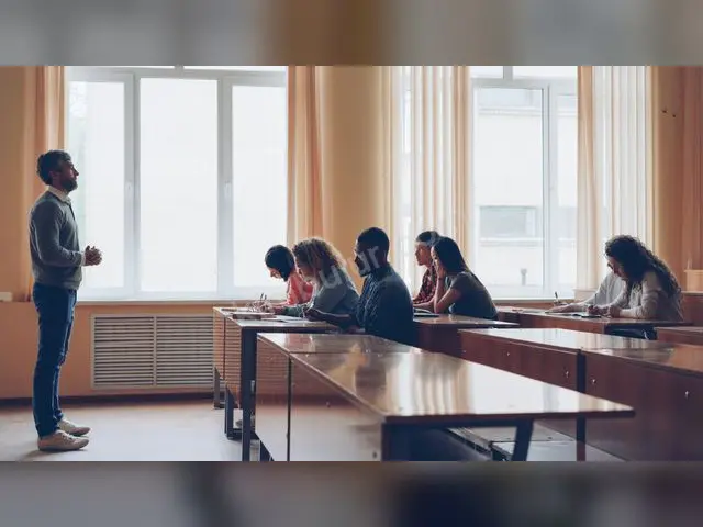 Fransızca Özel Ders · Karşıyaka — Üniversite, Öğrencinin Adresinde