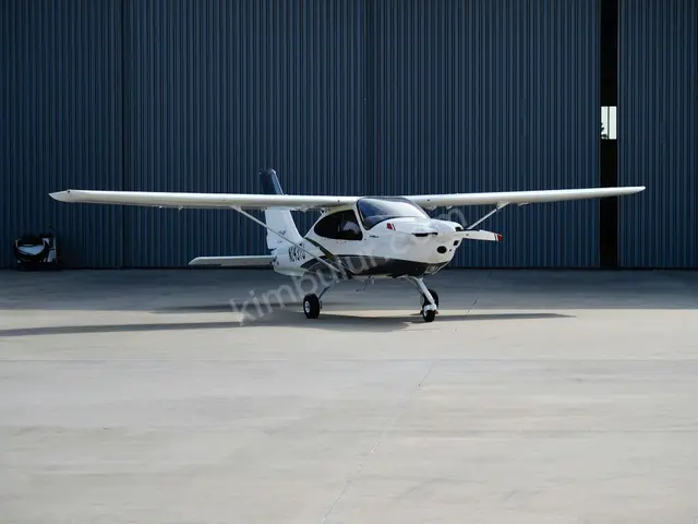 Satılık Ultralight — 2000 Model, 1.373 uçuş saati — fotoğraf 2