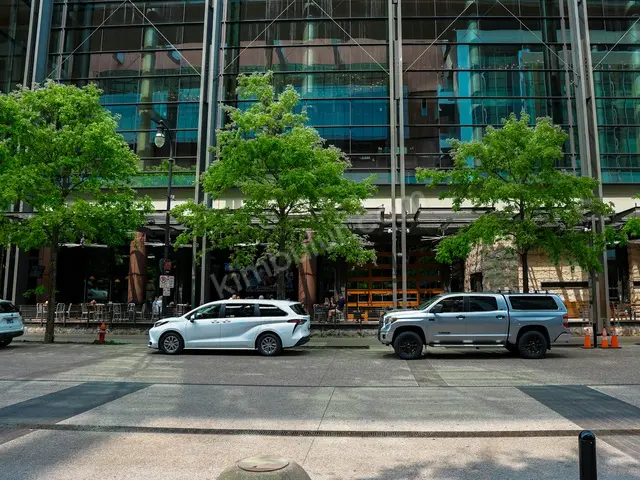 2019 Volkswagen Multivan Premium — Tramer Kaydı Düşük — fotoğraf 2