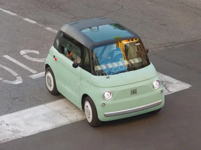 2025 Fiat 500 Urban — Tramer Kaydı Düşük — fotoğraf 2