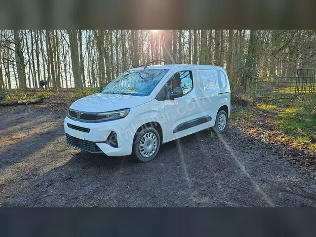 2023 Opel Combo Urban — Bakımları Yeni