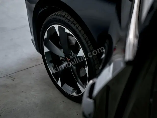2014 Cupra Ateca Prestige — Tramer Kaydı Düşük